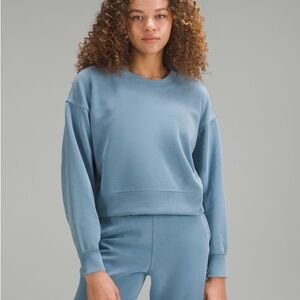 Lululemon Softstreme Perfectly Oversized Cropped Crew, Size 6, Utility Blue